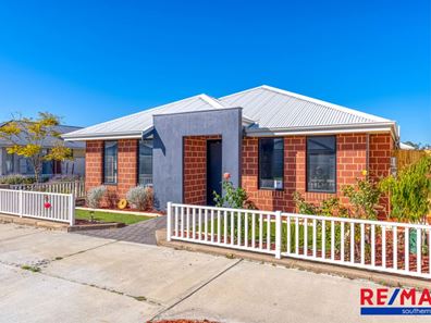 10 Cheriton Avenue, Ellenbrook WA 6069