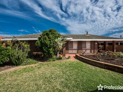 62 Glenview Street, Mount Tarcoola WA 6530