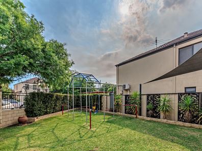 5 Wing Court, Maylands WA 6051