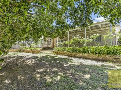 23 Boyle Lane, Orange Grove WA 6109