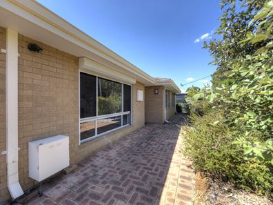 12 Salix Way, Forrestfield WA 6058