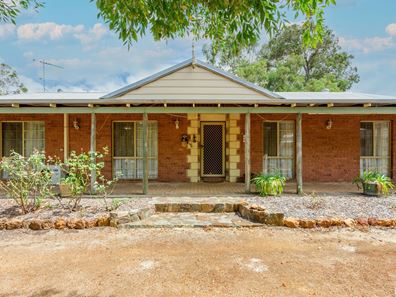 8 Rose Road, Mundijong WA 6123