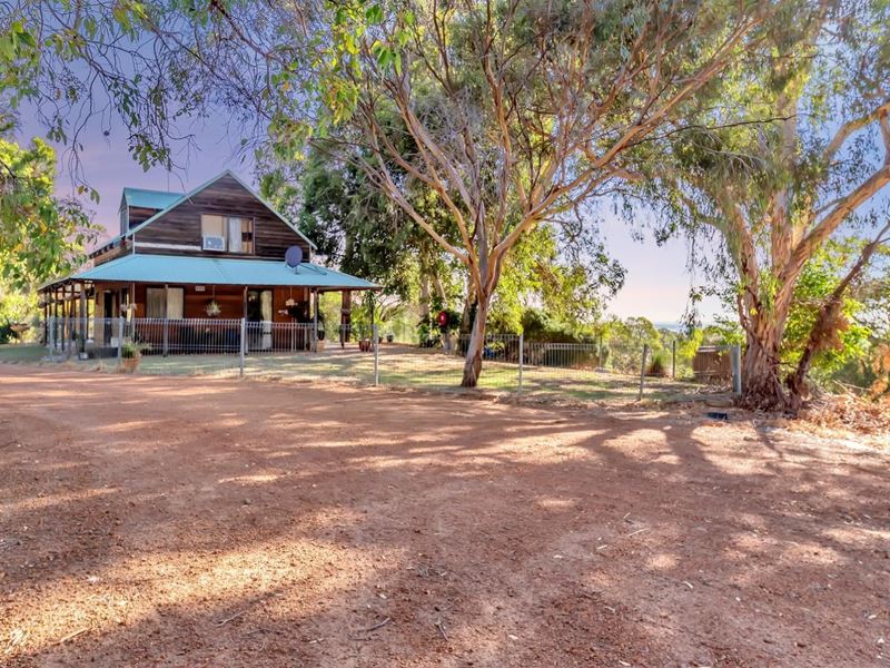 382 Hall Rd, Waroona WA 6215