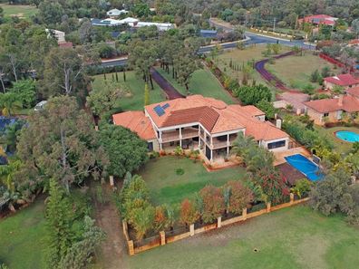 7 Hermitage Drive, The Vines WA 6069