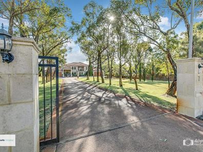 7 Hermitage Drive, The Vines WA 6069