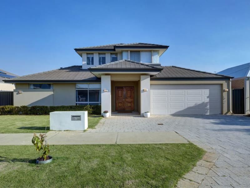 5 Berkshire Approach, Piara Waters