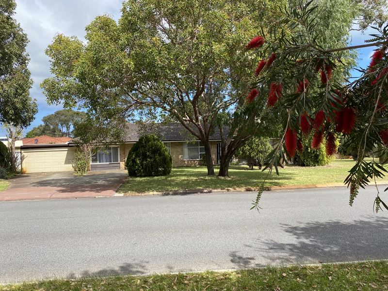 7 Glenelg Avenue, Wembley Downs