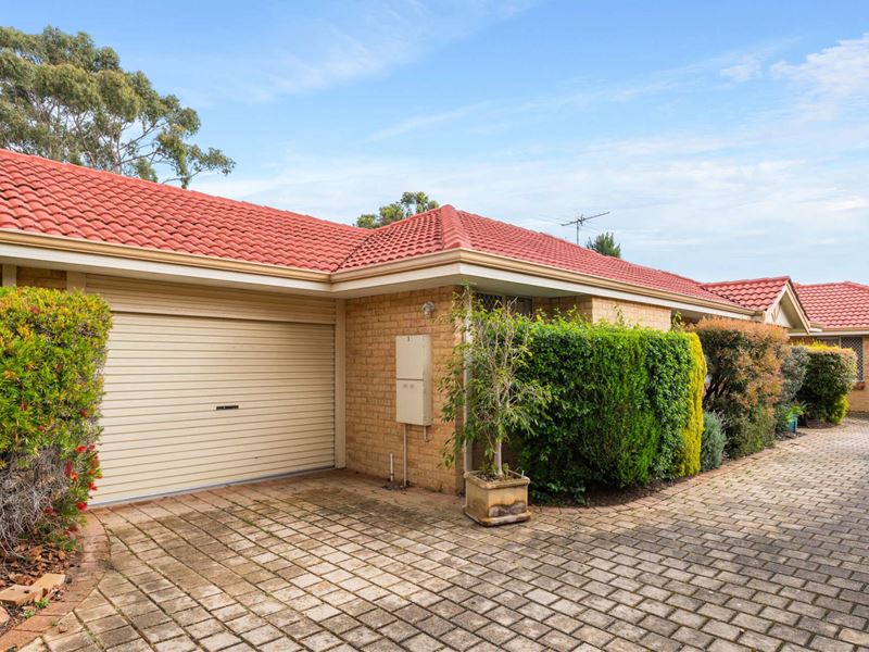 3/6 Groves Avenue, Attadale