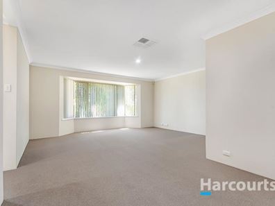 21 Manyarra Turn, Joondalup WA 6027