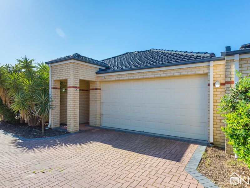 2/17 Friar Road, Armadale