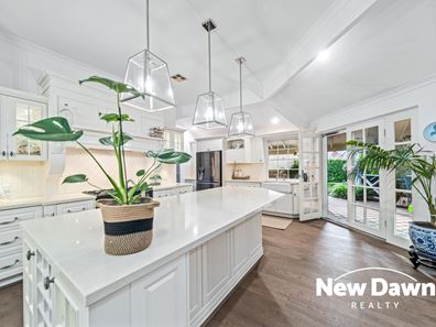 2 Whistler Court, Ellenbrook WA 6069