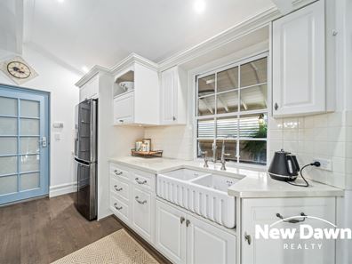 2 Whistler Court, Ellenbrook WA 6069
