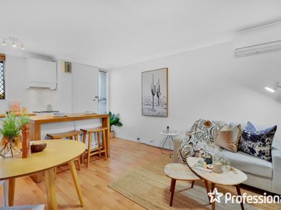 23/2 Bennelong Place, Leederville WA 6007