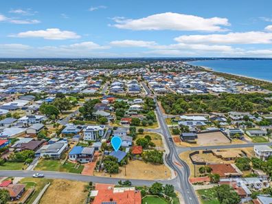 34 Challenger Road, Madora Bay WA 6210