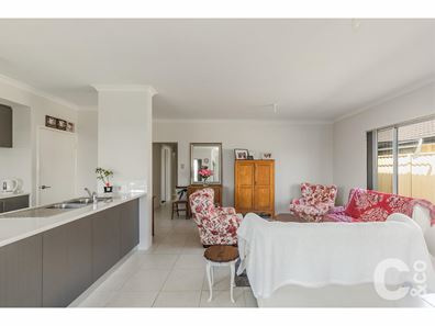 42 Dennis Retreat, Baldivis WA 6171
