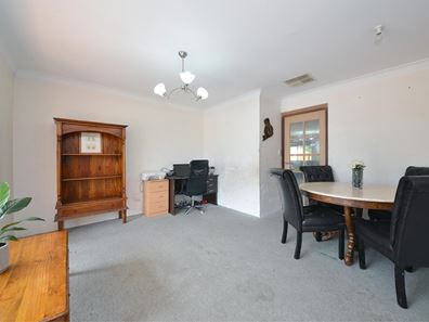 9 Petersen Close, Clarkson WA 6030