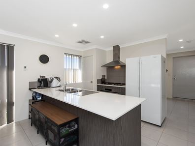 26 Boorabbin Drive, Baldivis WA 6171