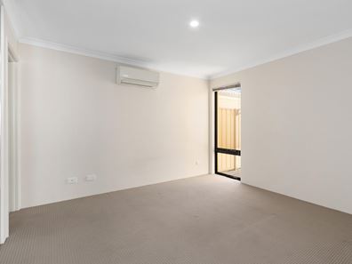 12 Glendalough Loop, Canning Vale WA 6155