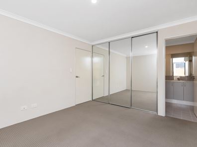12 Glendalough Loop, Canning Vale WA 6155