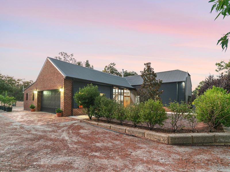69 Inthanoona Road, Gidgegannup