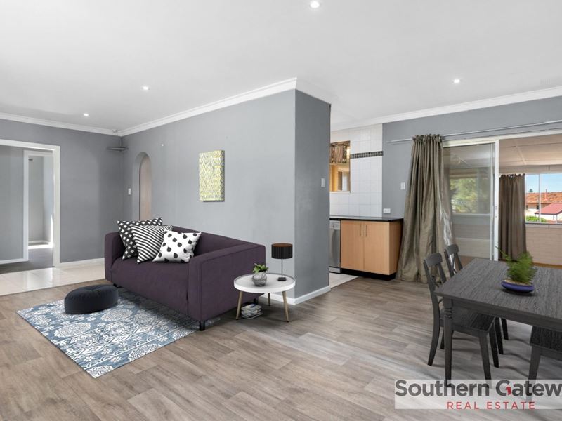 18 Barron Way, Orelia
