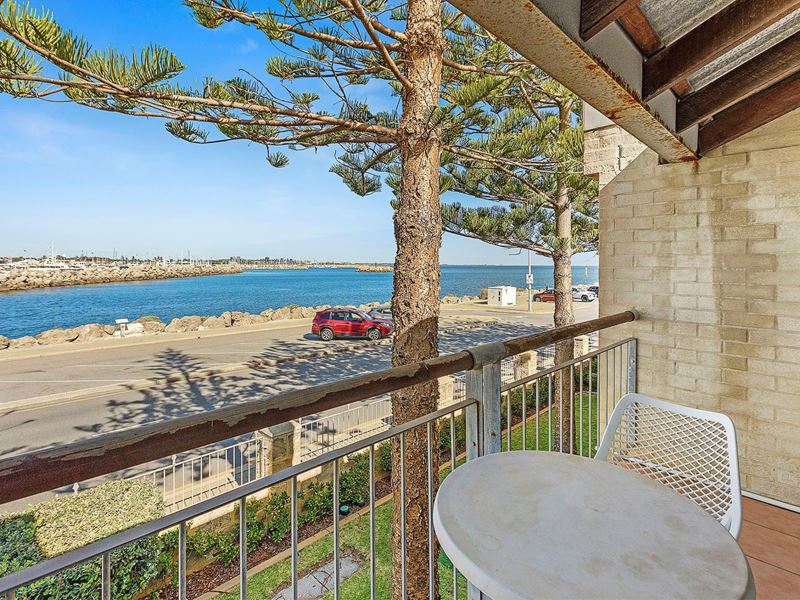 8/43 Mews Road, Fremantle