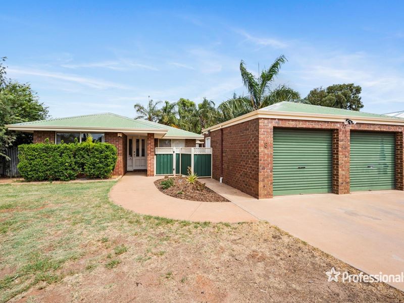 8 Erin Court, Boulder
