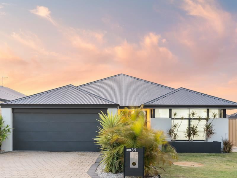 39 Hebrides Drive, Seville Grove WA 6112