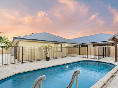 39 Hebrides Drive, Seville Grove WA 6112