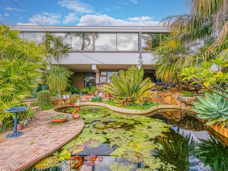 257 Riverton Drive North, Shelley