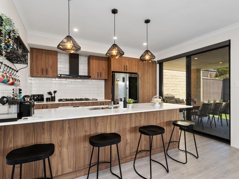 5A Corbett Way, Booragoon