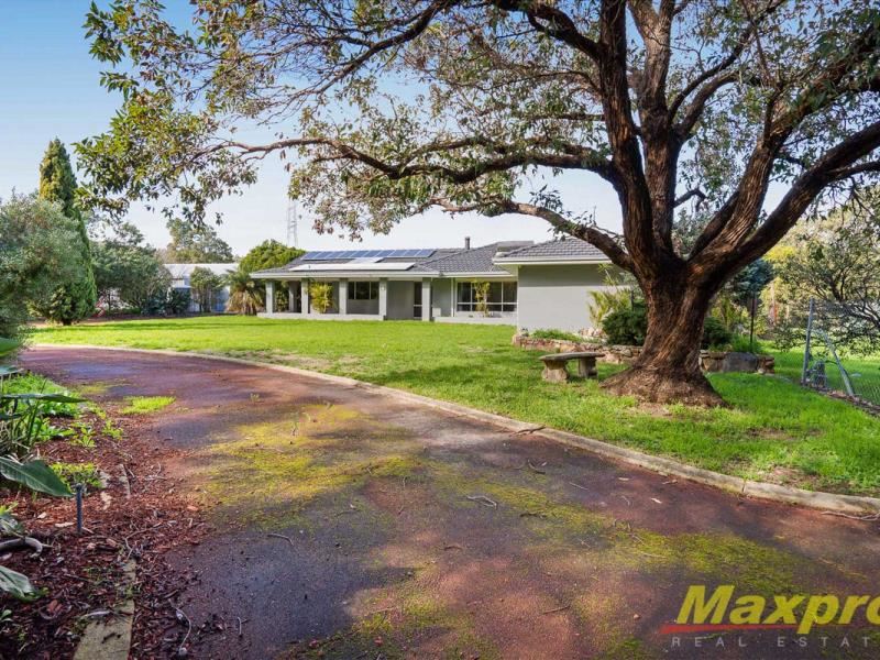 73 Hayward Road, Martin