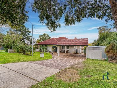 77 Coleman Crescent, Melville WA 6156