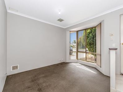 31 Henderson Drive, Seville Grove WA 6112