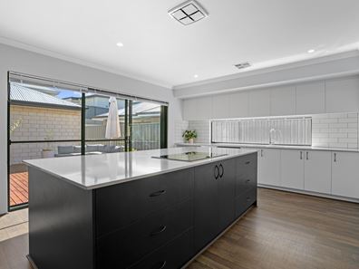 63 Greensand Promenade, Treeby WA 6164