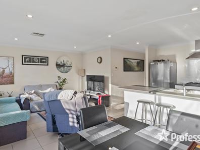 16 Burnett Road, Brabham WA 6055