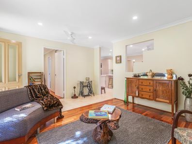 1 Dalton  Place, Wilson WA 6107