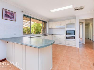 39 Harrison Road, Mount Richon WA 6112