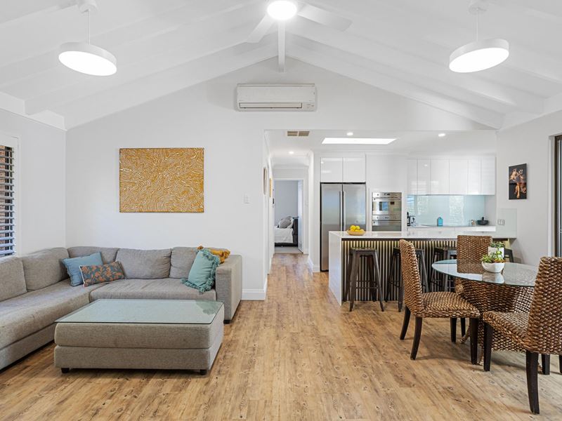 3 Lunar Court, Mullaloo