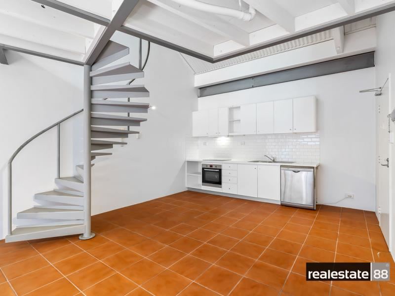 6 Little Saunders Street, East Perth