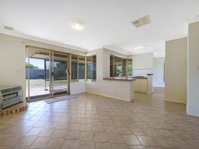 67 Goongarrie Drive, Waikiki WA 6169