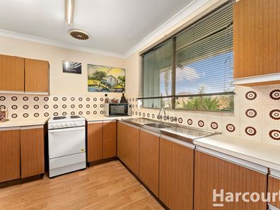 8 Tallas Road, Silver Sands WA 6210