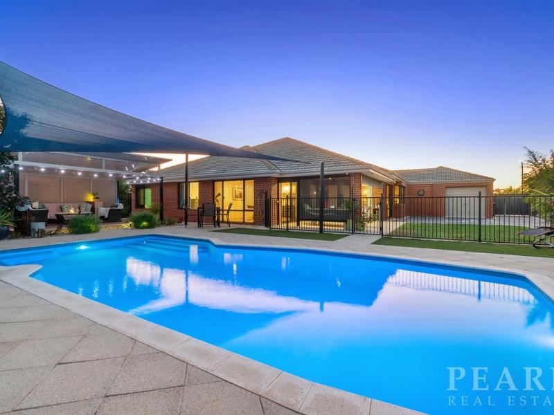 16 Pasalich Bend, Aveley