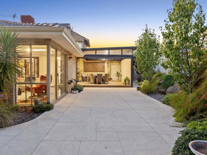 32 Whittington Avenue, Carine