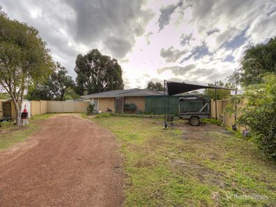 32 Pursuit Close, Middle Swan WA 6056