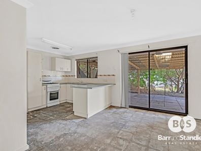 7 Glover Street, Withers WA 6230