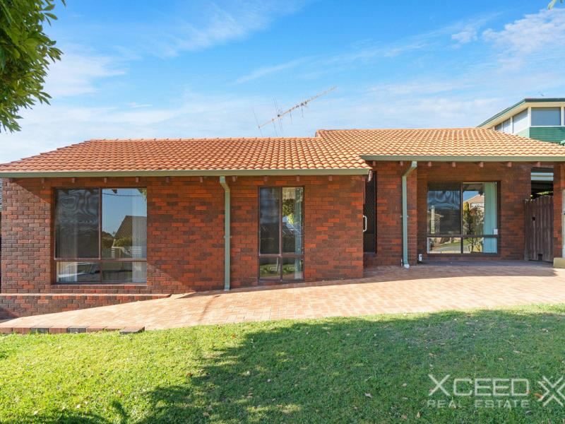 5B Tuxen Place, Hillarys