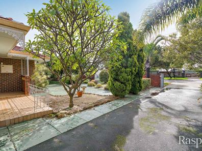 3 Counsel Road, Coolbellup WA 6163