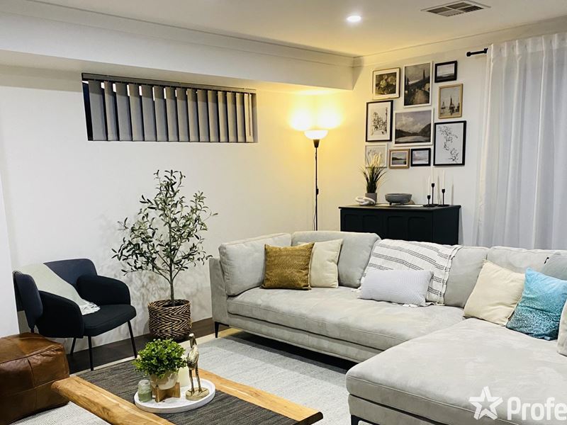 6 Nagal Way, Wattle Grove