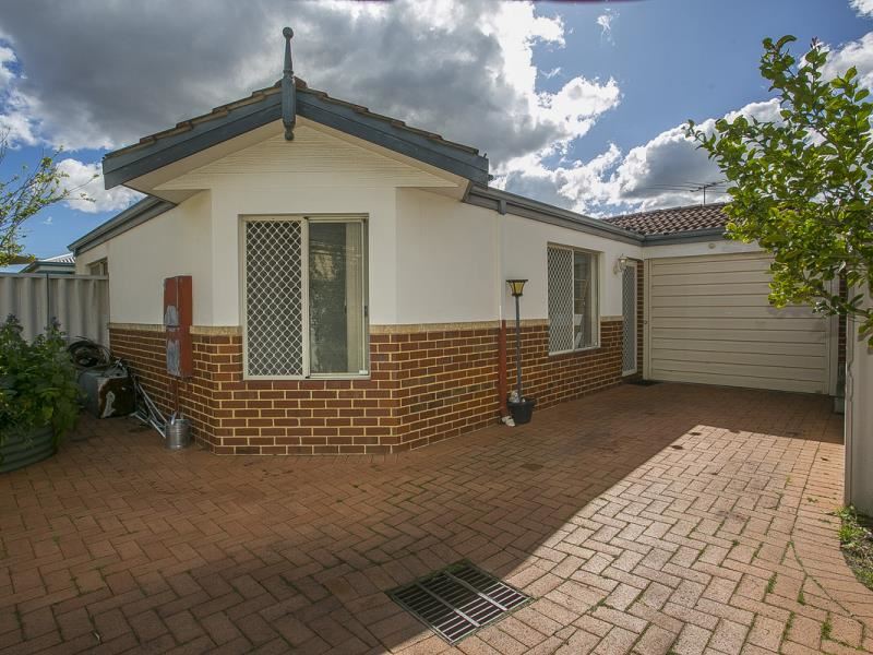 9C Eastdene Circle, Nollamara WA 6061